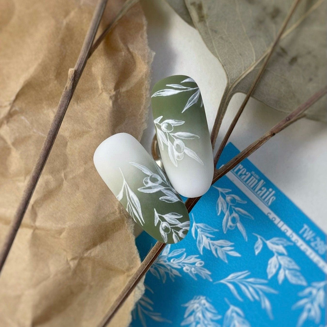 XND Products 2D Nail Decal TW-298 / Nail Decal 2D /White Elements / Floral /Plants