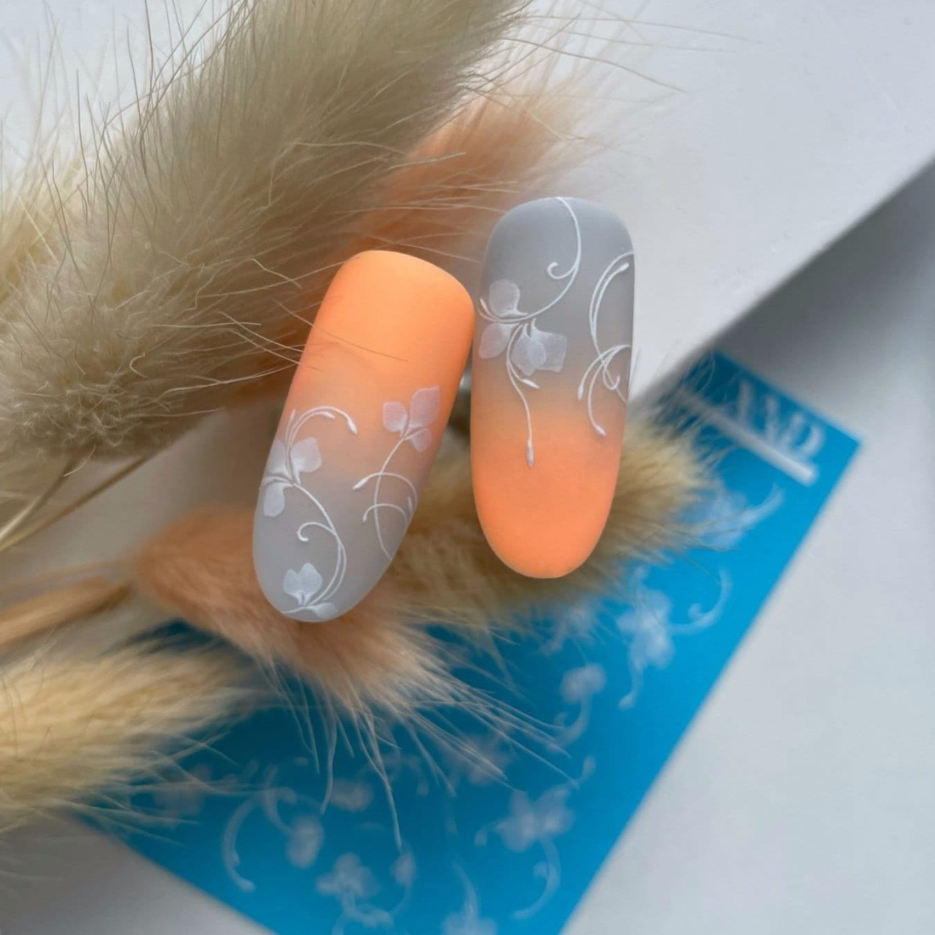 XND Products 2D Nail Decal TW-402 / Nail Decal 2D White Elements/Floral & Plants/ Flower