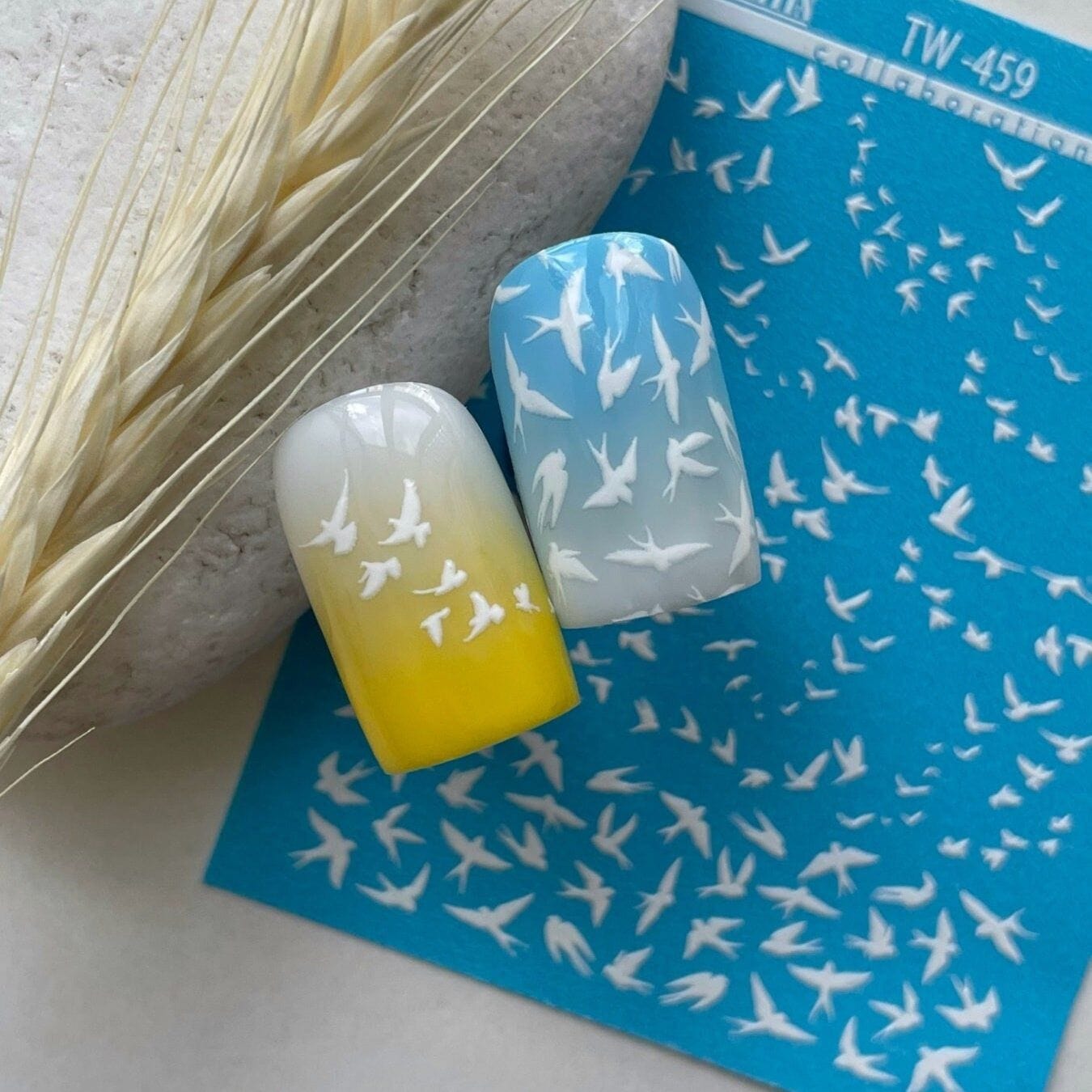 XND Products 2D Nail Decal TW-459 / Nail Decal 2D White Elements/Floral & Plants/ Flower.