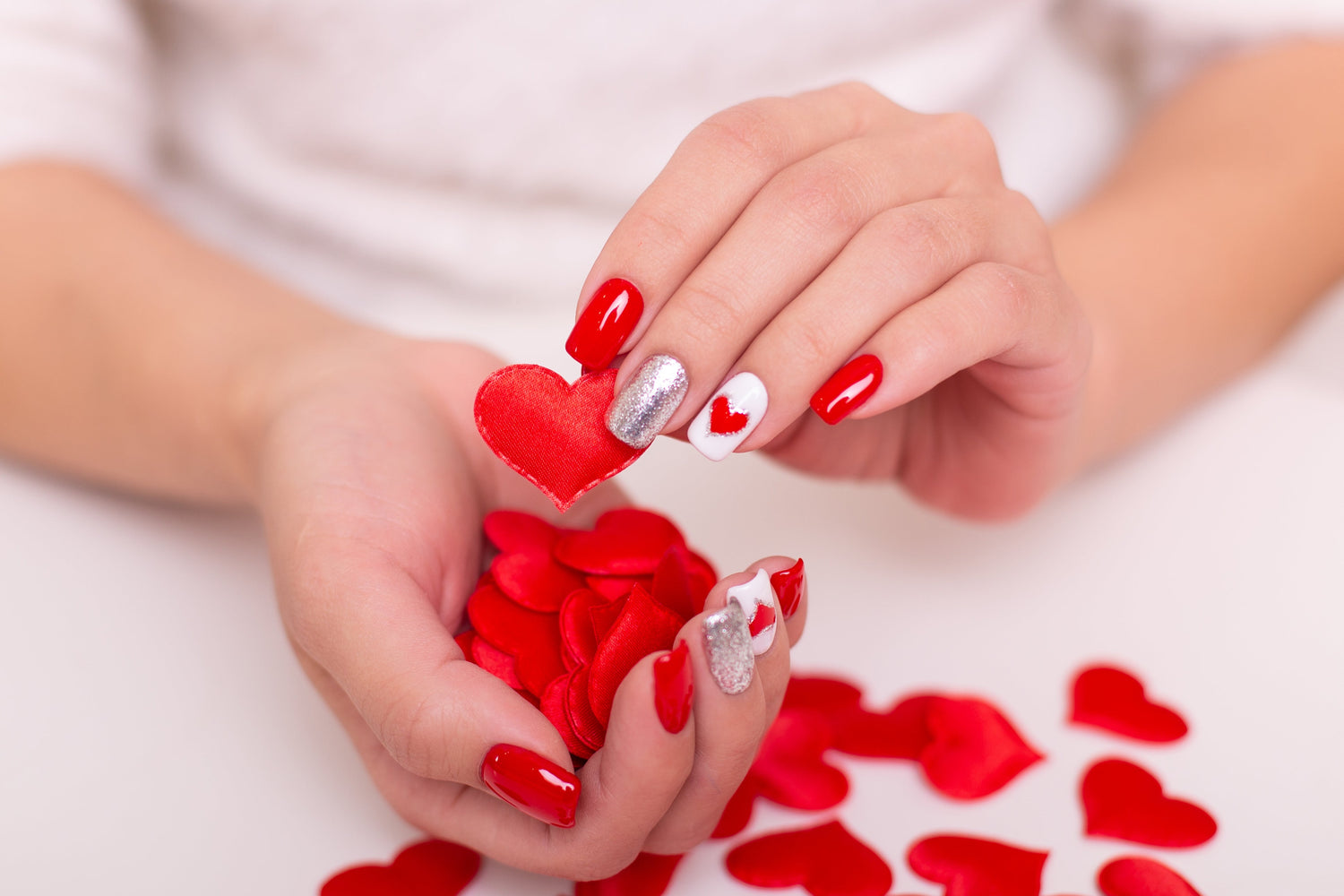 So Cute! Check out these adorable Valentine's Day Nail Designs!.
