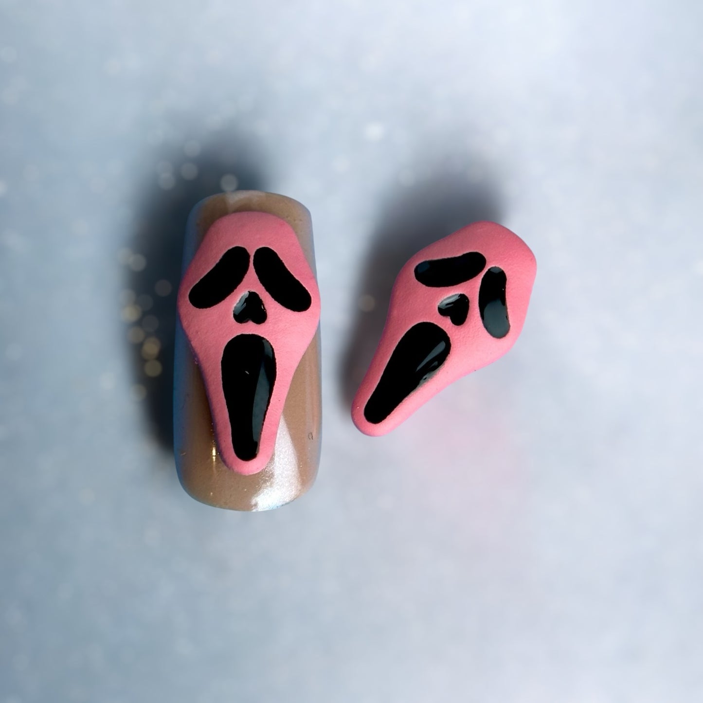 Nail Charm (2 pcs) - Pink Scream Face Mask, Halloween Nail Charm