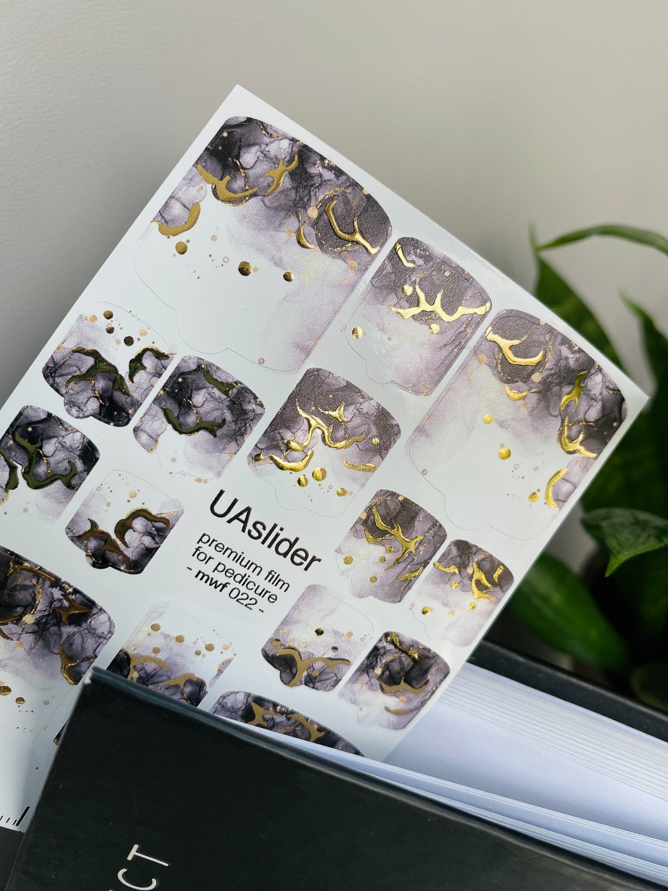 UA Slider Nail Wrap Films MWF-022 Pedicure Nail Wrap Films - Gold Foil – Full Toe Nail Art for Easy Pedicure