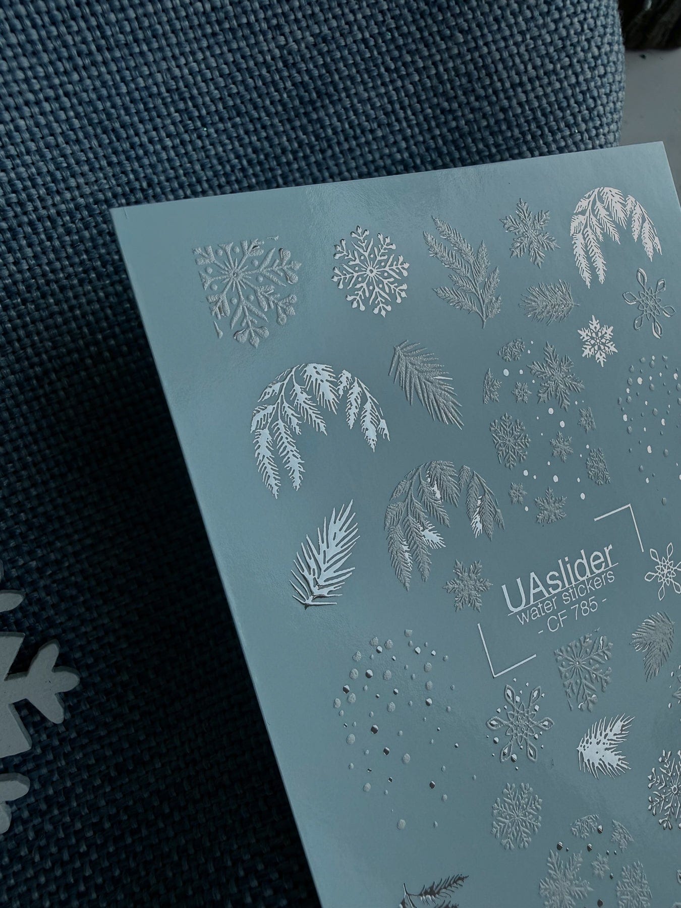 UA Slider 2D Nail Decal CF-785 Silver Snowflake & Winter Foliage Nail Decals