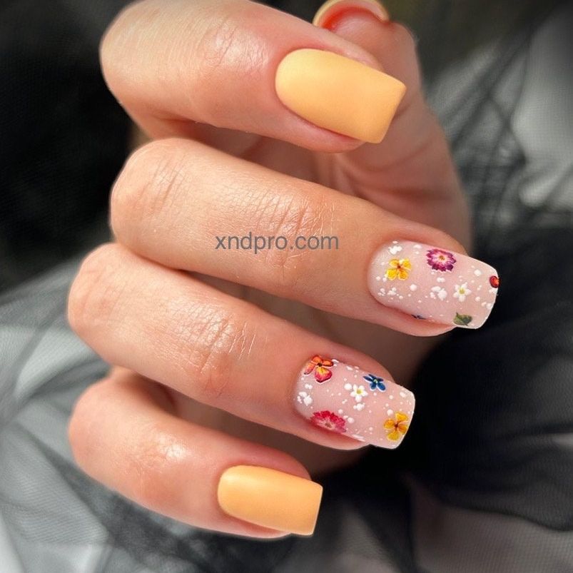 TM-1383 / Nail Decal 2D /Spring Nails / Floral / Flowers - Xochi Nail Designs LLC